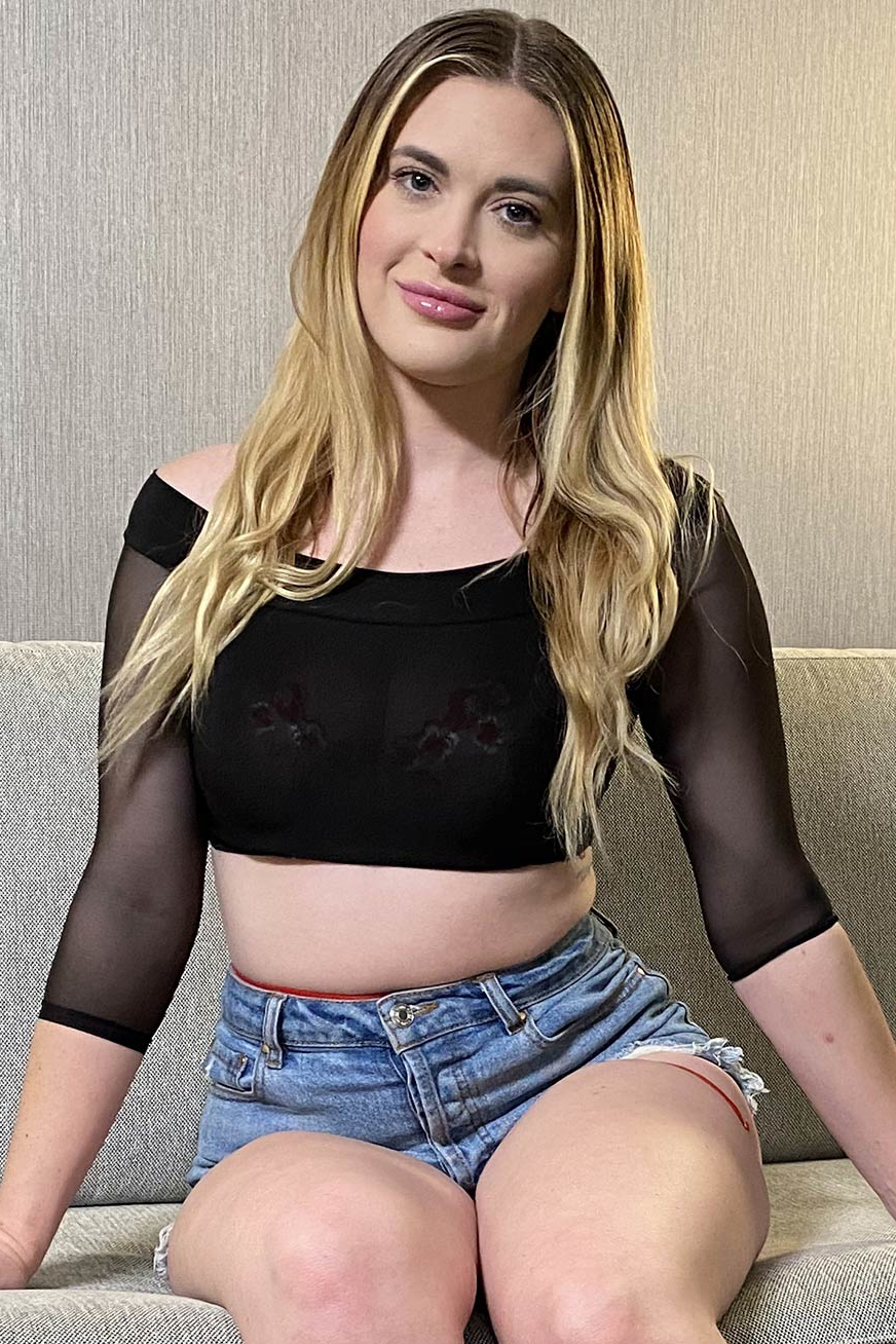 Lindsay Lee's Nude Picture